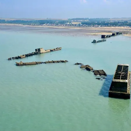 Casa vacanze Spacious Near Omaha Asnieres-en-Bessin