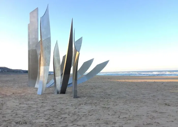 Spacious Near Omaha Asnieres-en-Bessin